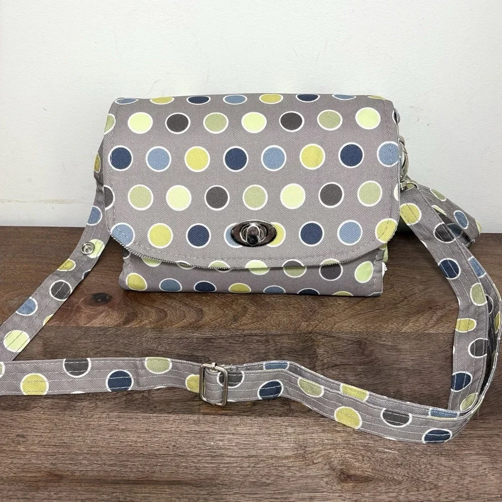 Lillybit Compact Diaper Changing Bag Kit Wristlet Crossbody Safety 1st Baby Kit